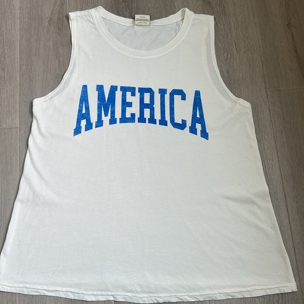 AMERICA White Sleeveless Top with Blue Print size small